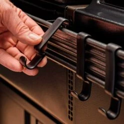 Traeger P.A.L. Pop-and-Lock Zubehörhaken 6 Traeger P.A.L. Pop-and-Lock Zubehörhaken -Optimal Grill Geschäft Traeger P A L Pop and Lock Zubeh rhaken@@100018246 2